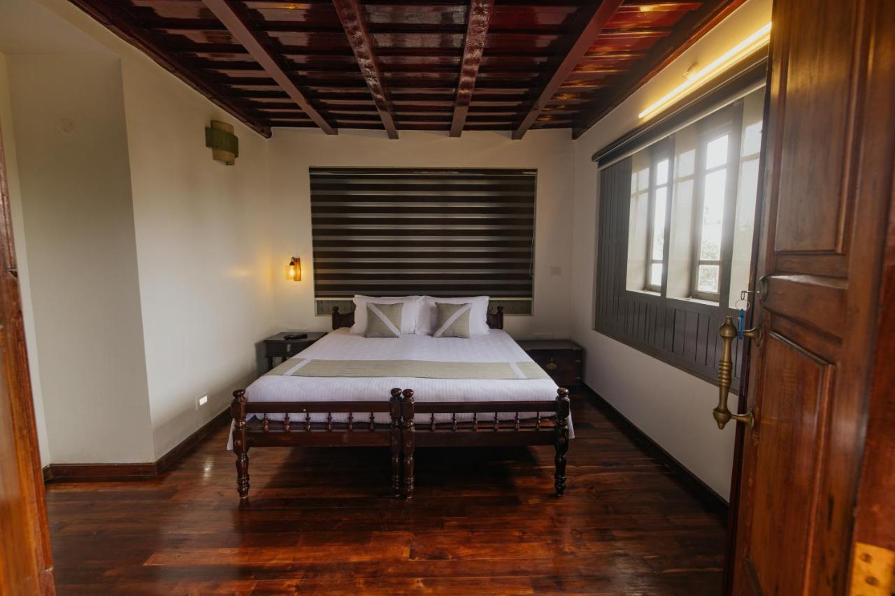 Misty Courtyard Resort Chinnakanal 외부 사진