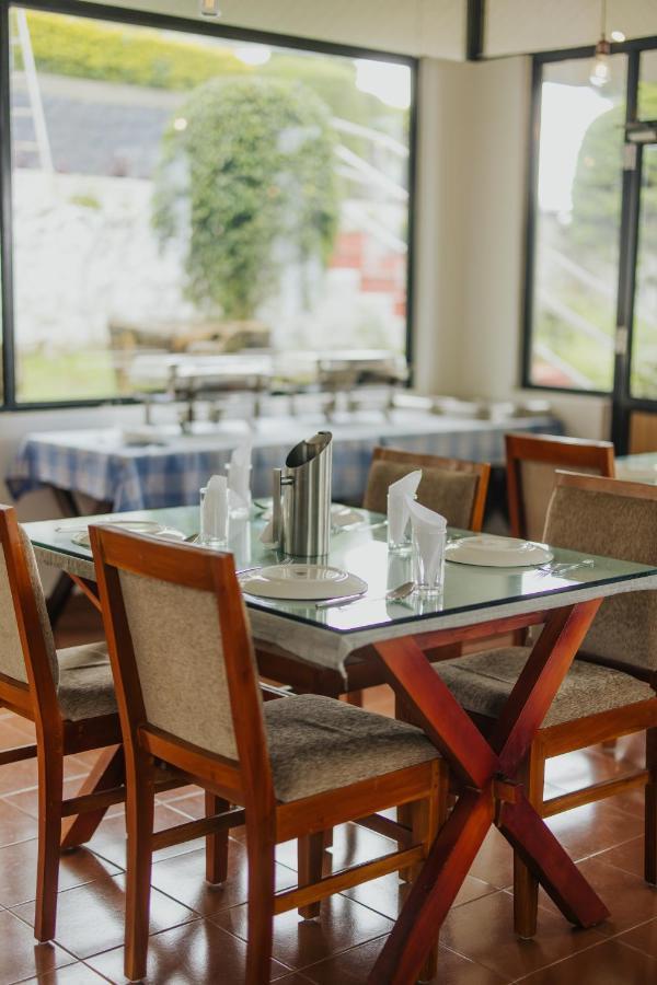 Misty Courtyard Resort Chinnakanal 외부 사진