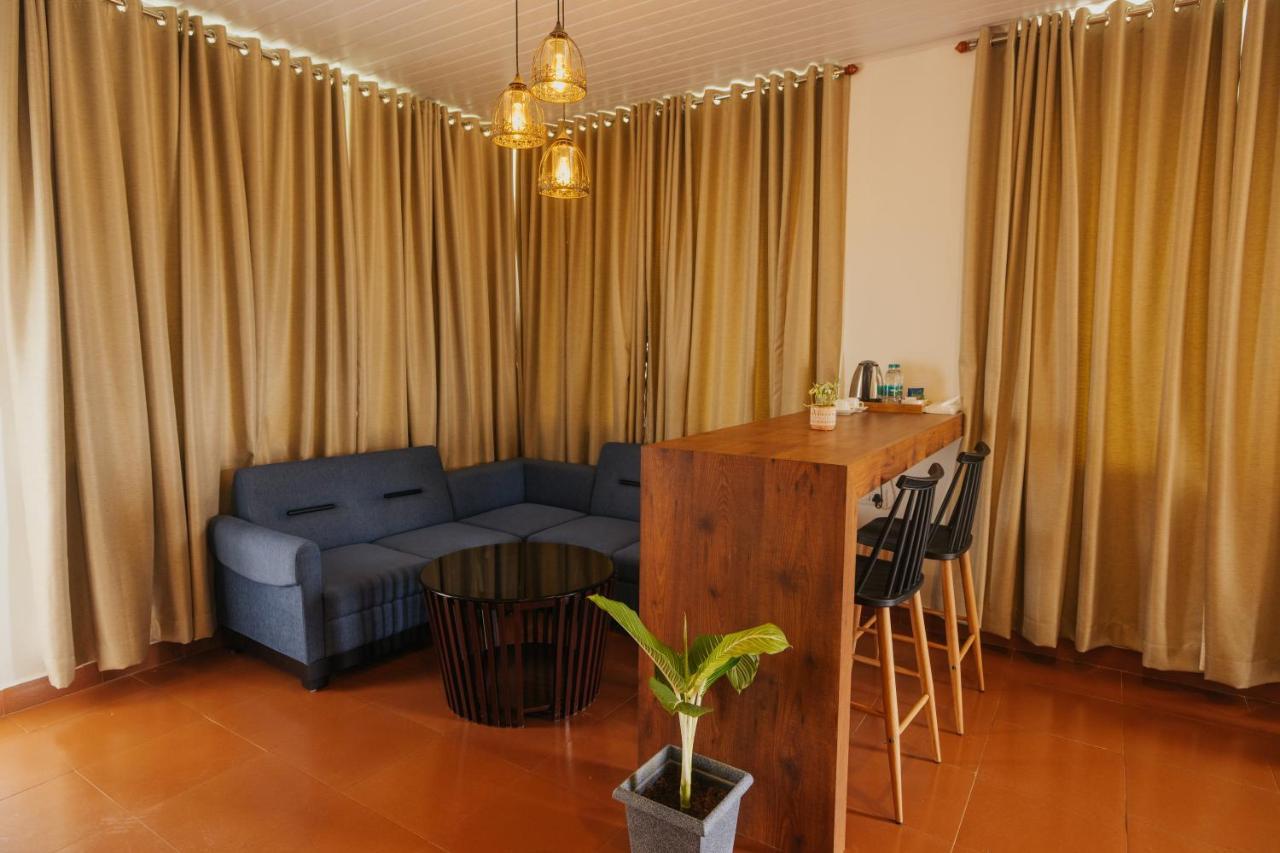Misty Courtyard Resort Chinnakanal 외부 사진