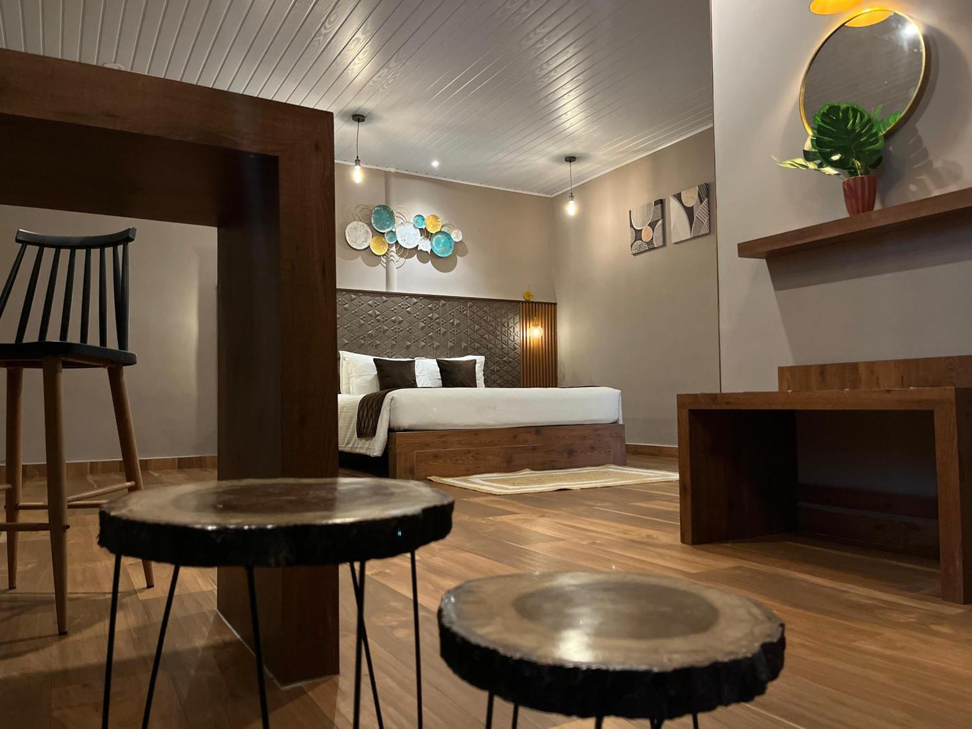 Misty Courtyard Resort Chinnakanal 외부 사진